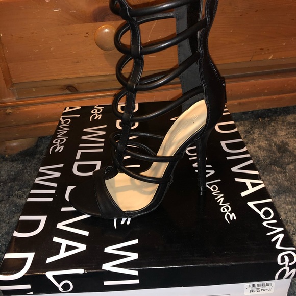 Black Heels - Picture 3 of 5